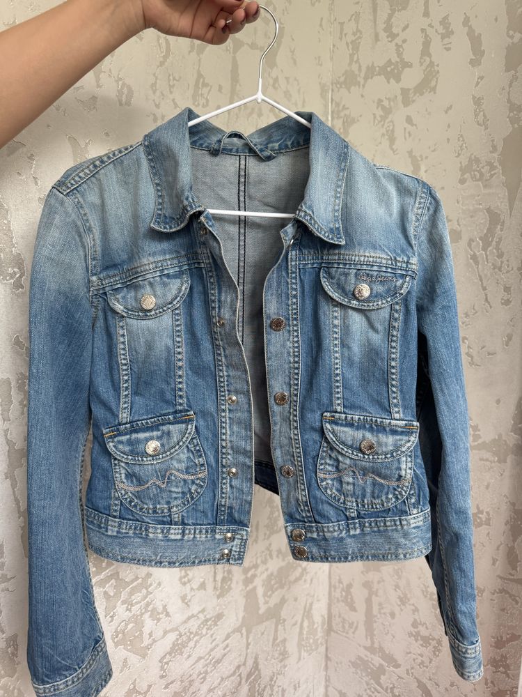 Продам джинсовку Pepe Jeans