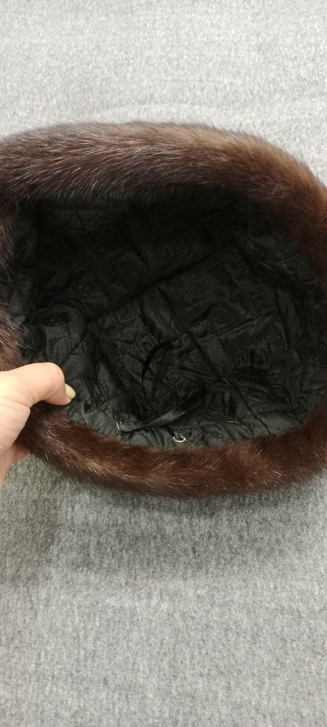 Продам шапку новая