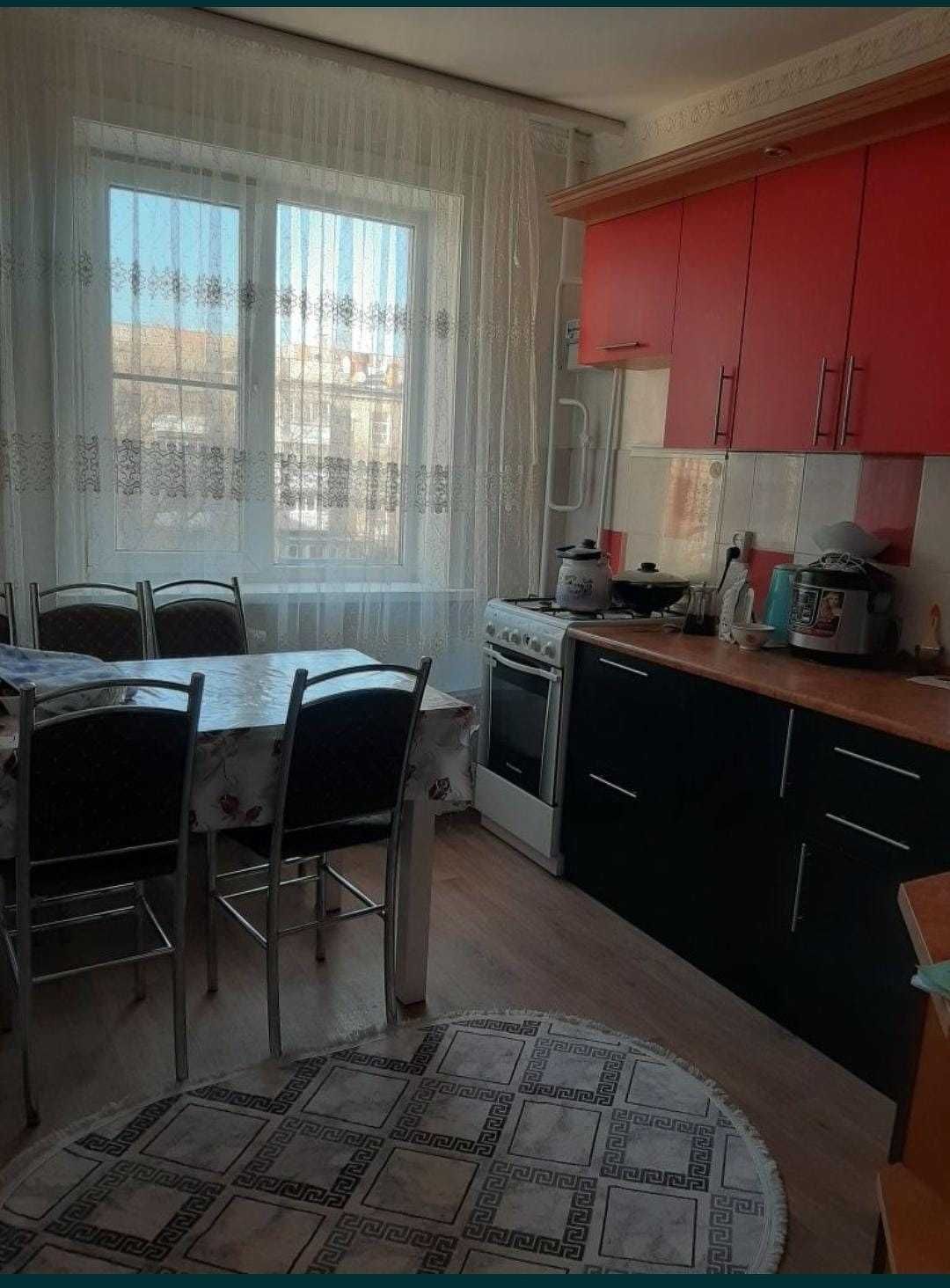 Продам 3 комнатную Центр