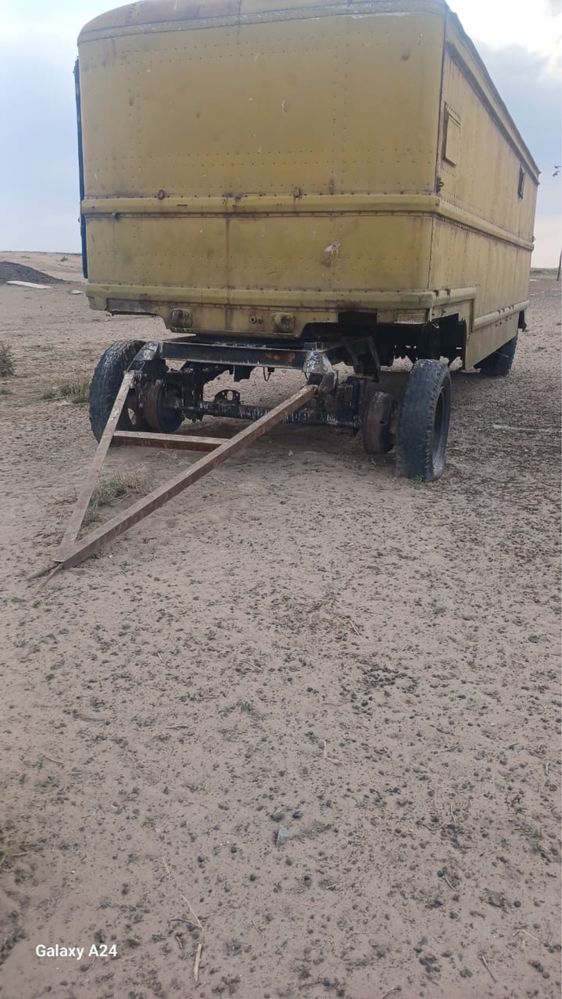 Продам прицепт на колесике