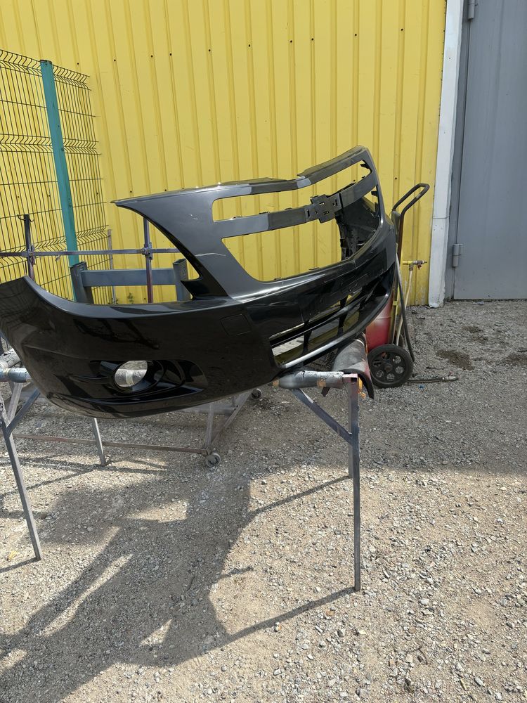 Продам бампер оригинал кобальт