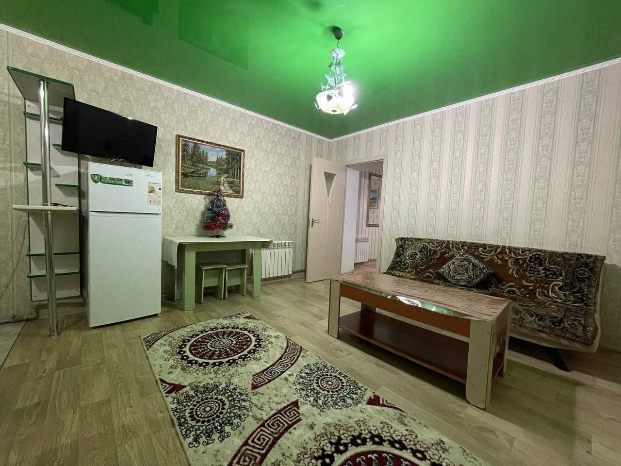 Квартира  отдых в 1 этажной доме с огороженной дворе посуточно сдам
