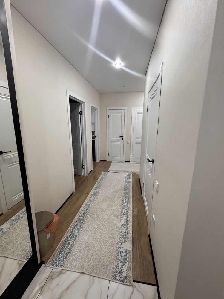 Продам ковры. 150*230 Красивые Дорожки,кровать двуспальная
