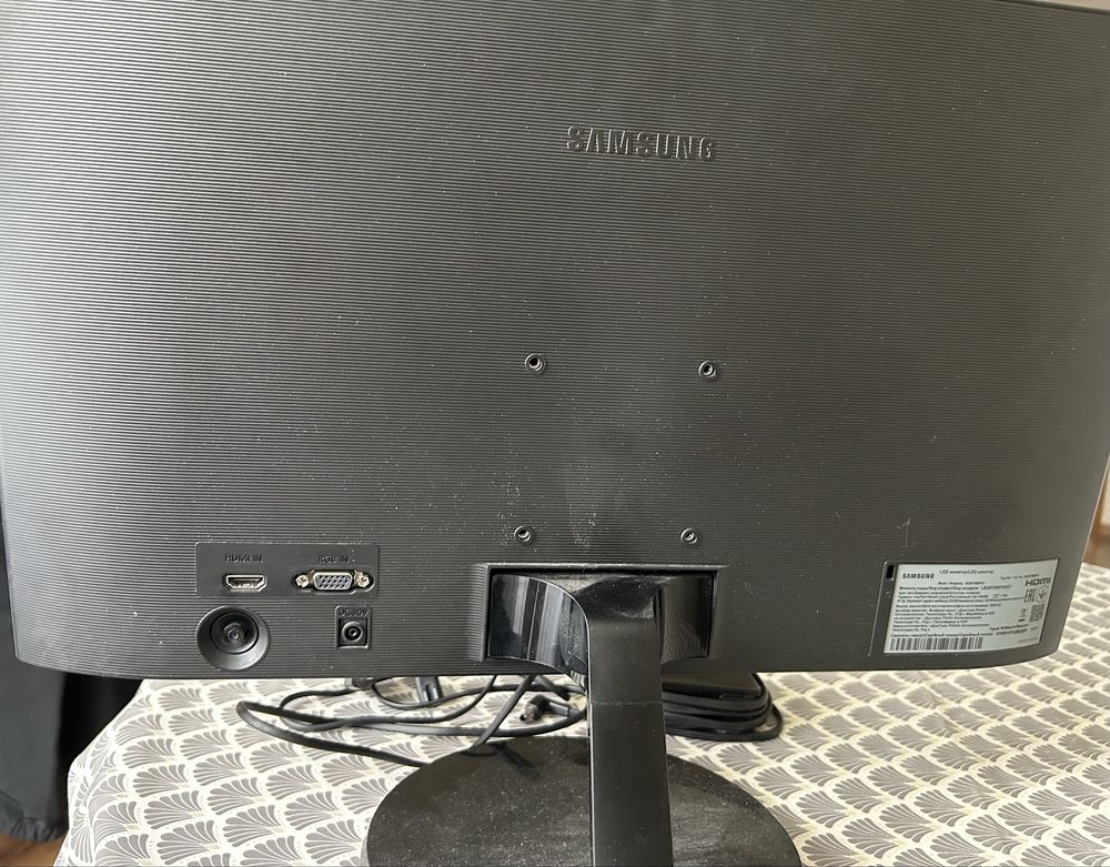 Монитор Samsung