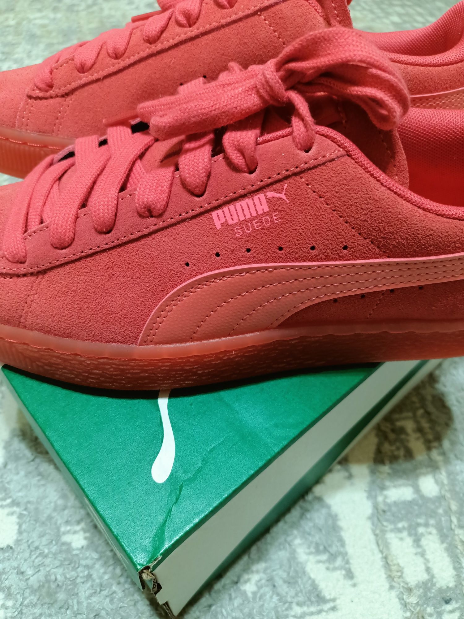 Продам кеды Бренд "Puma" оригинал 38.5 размер женский . Цена 35000 тг