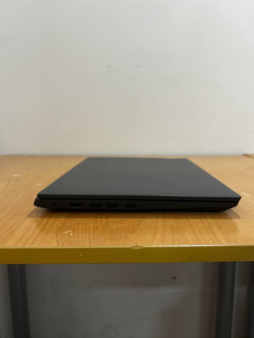 Продам ноутбук Lenovo v14