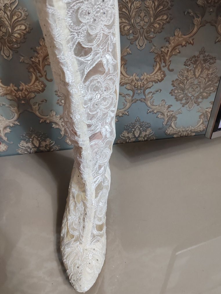 Туфли ( сапоги) праздничные
