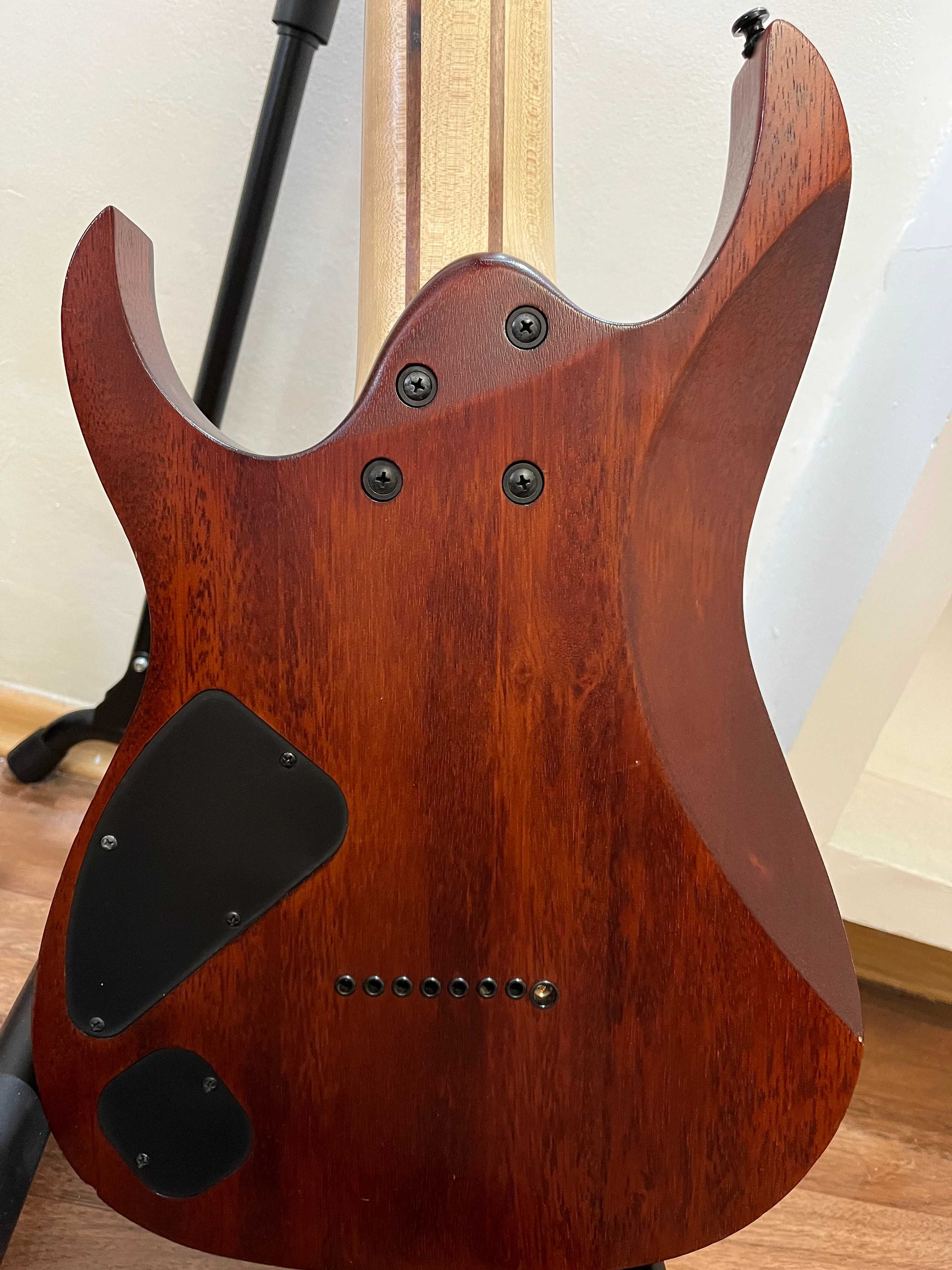 Ibanez RG8PB - Natural Flat