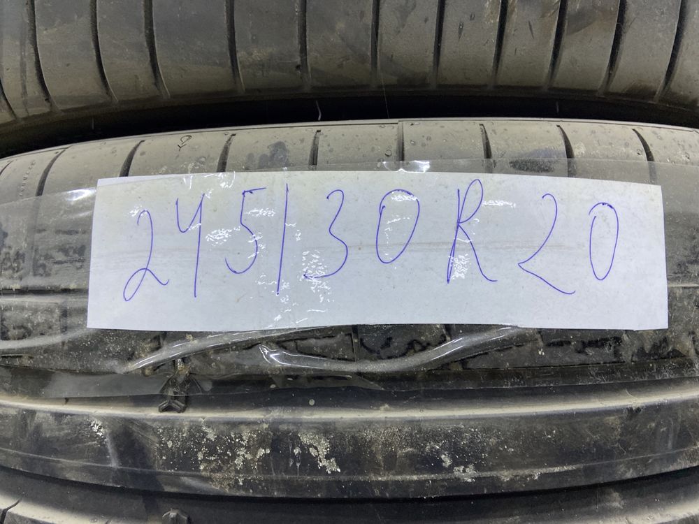 245/30/20 Б/У.