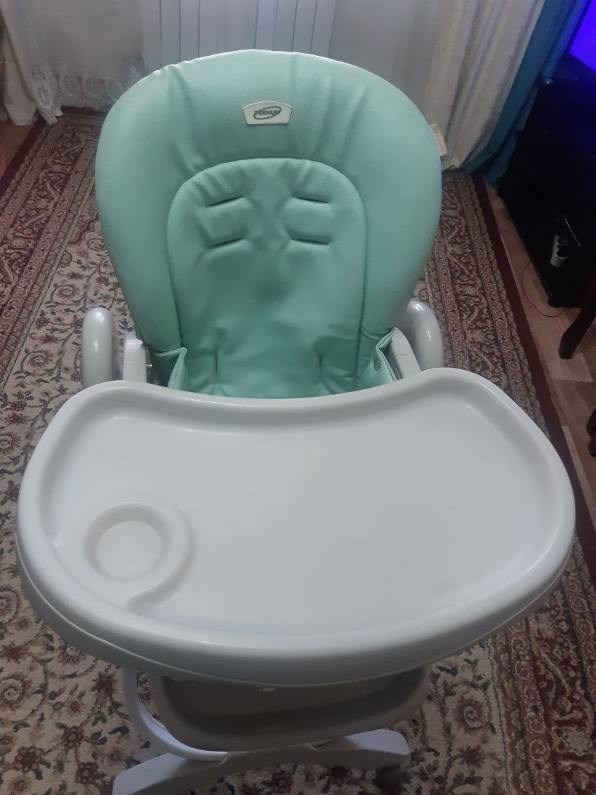 Продам детский стульчик для кормления