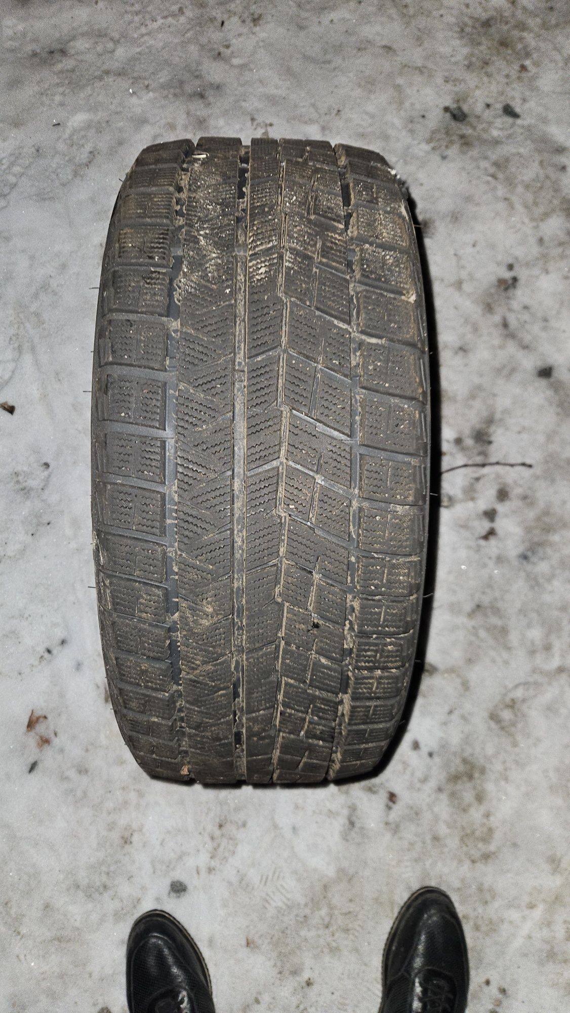 Покрышка R17 размер 225/45 R17