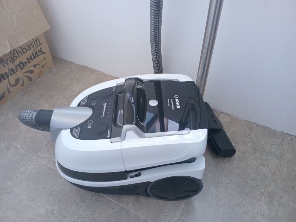 Продам пылесос фирмы Bosch