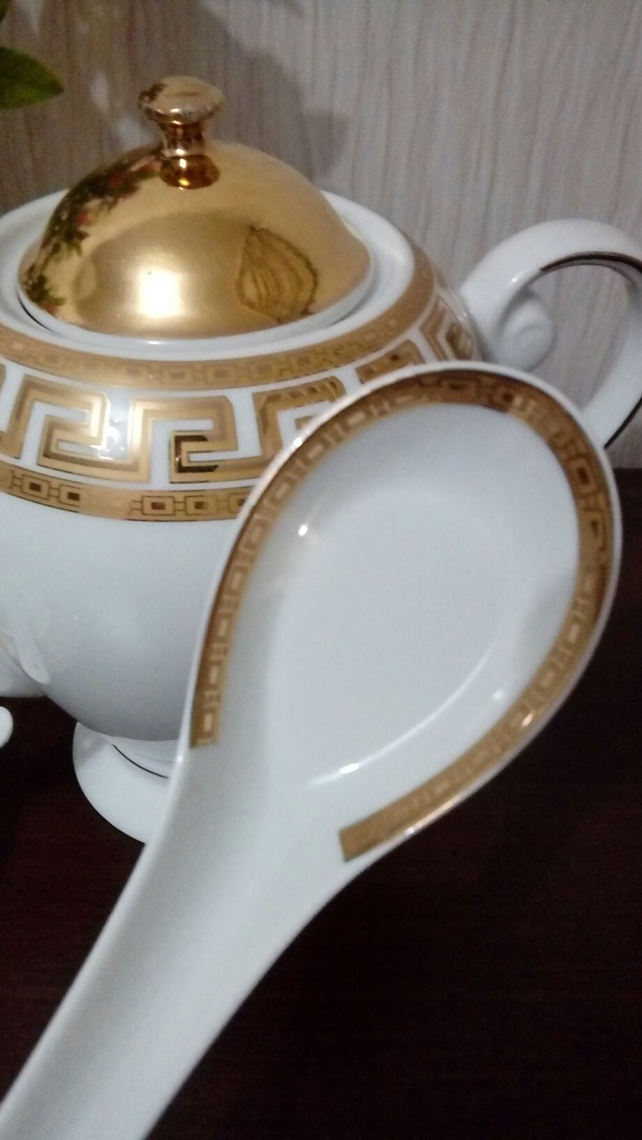 Продам чайник Версаче