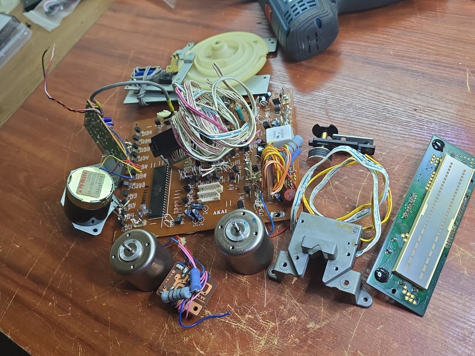 Запчасти Akai gx-77