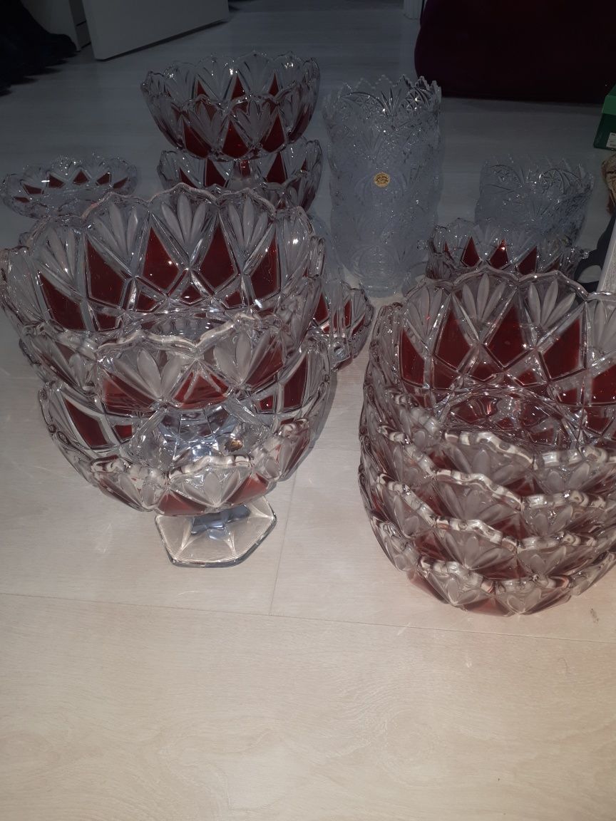 Сервис новый срочно продам