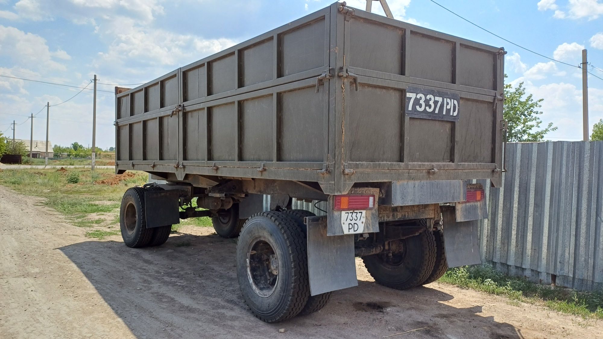 Продам камаз с прицепом сельхозник