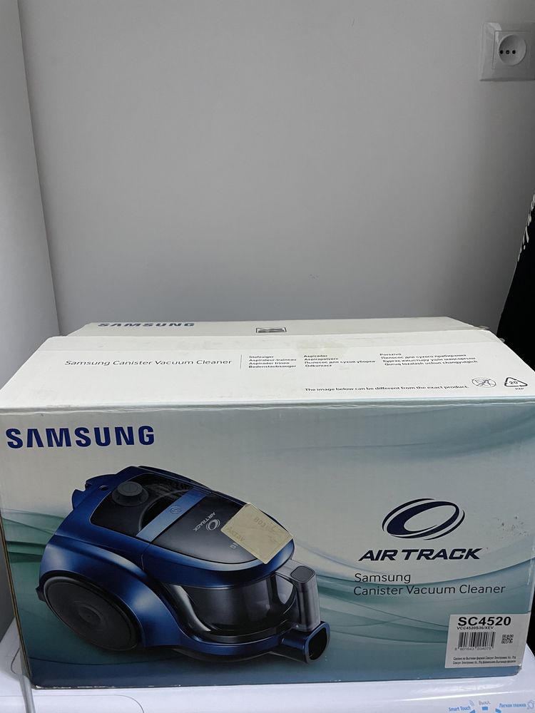 Пылесос Самсунг 1600 W работает