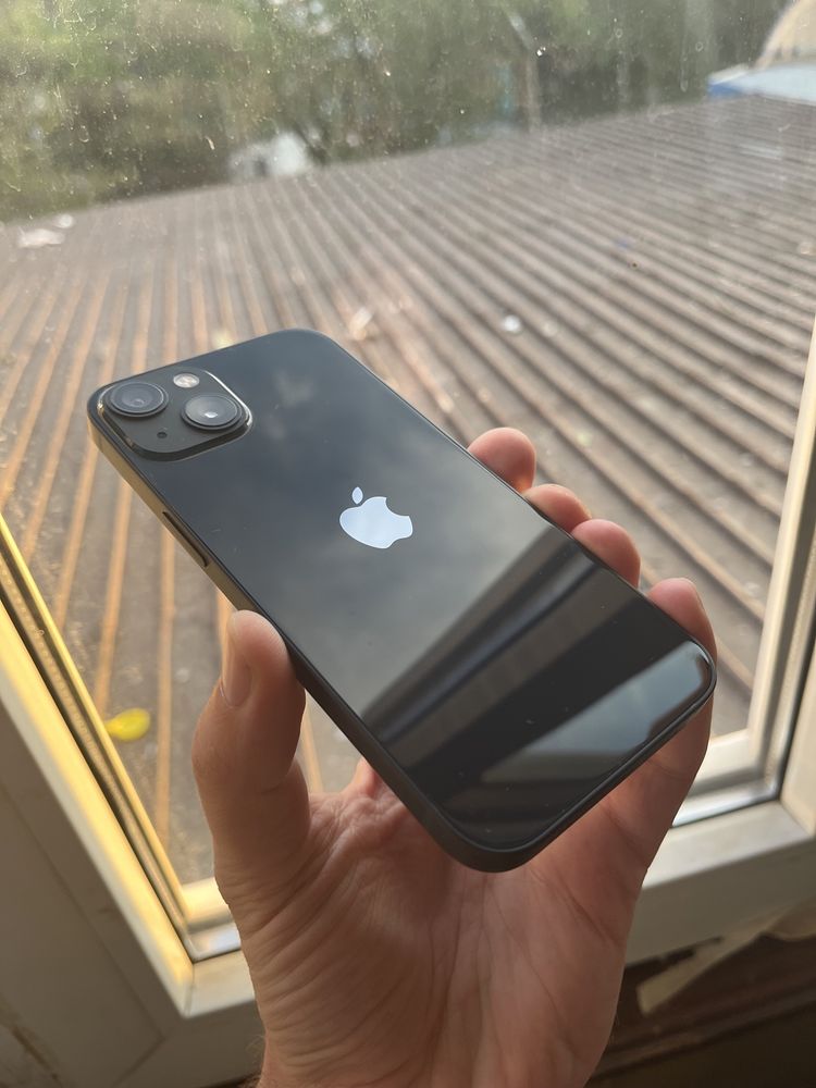 iPhone 13 128гб New черный, без комплекта