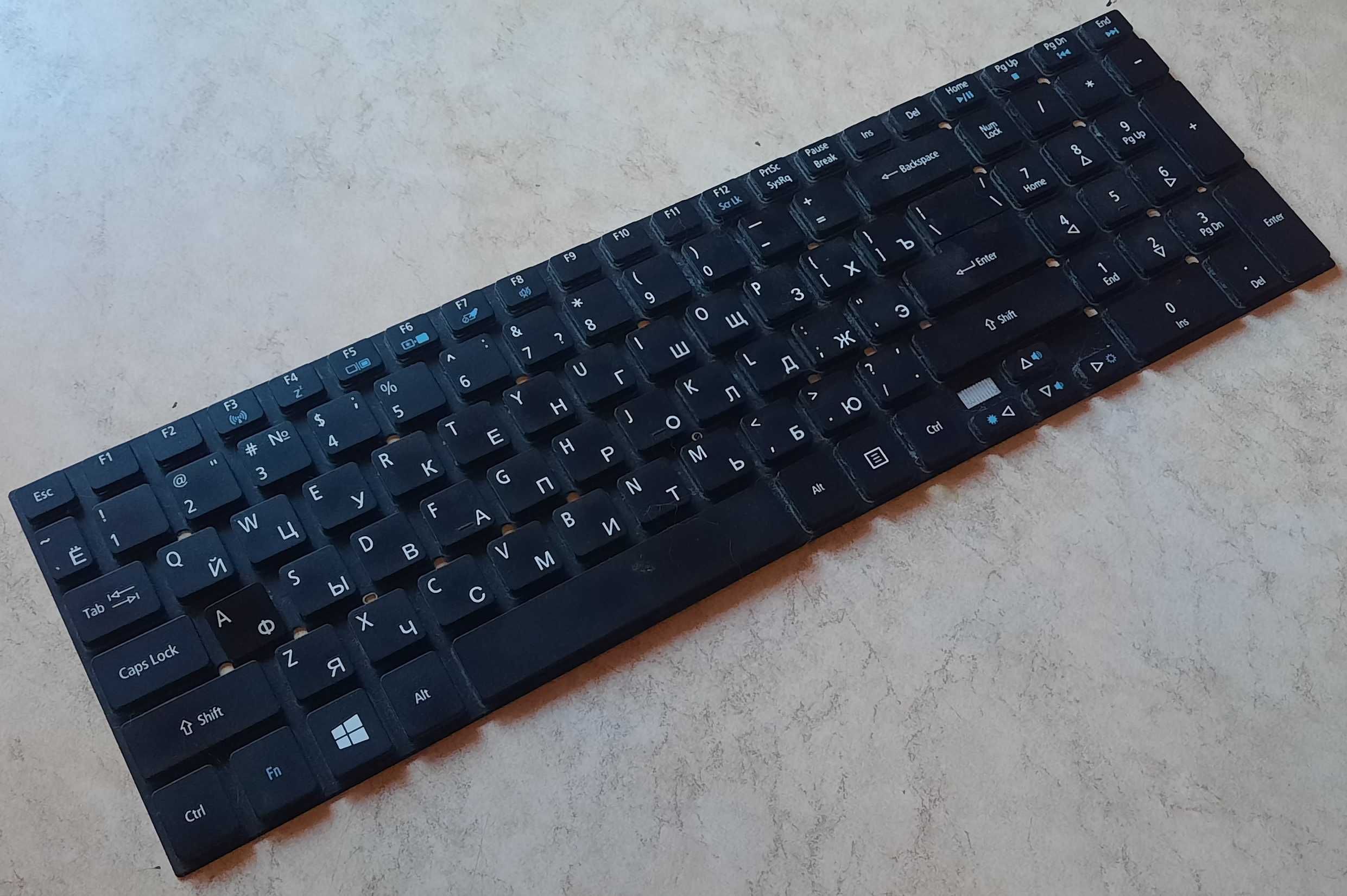 Клавиатура MP-10K33SU-5281W от ноутбука Acer Aspire V3-772G