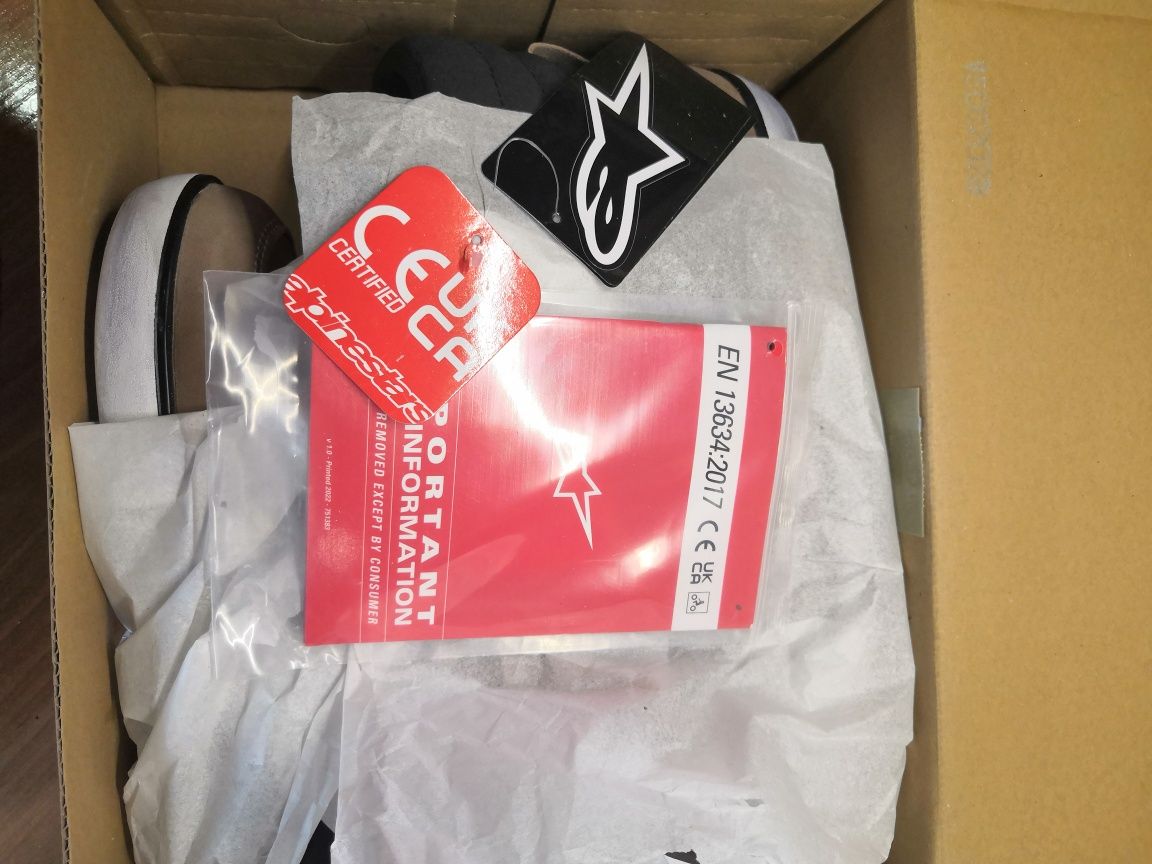 Продам мотоботы Alpinestars