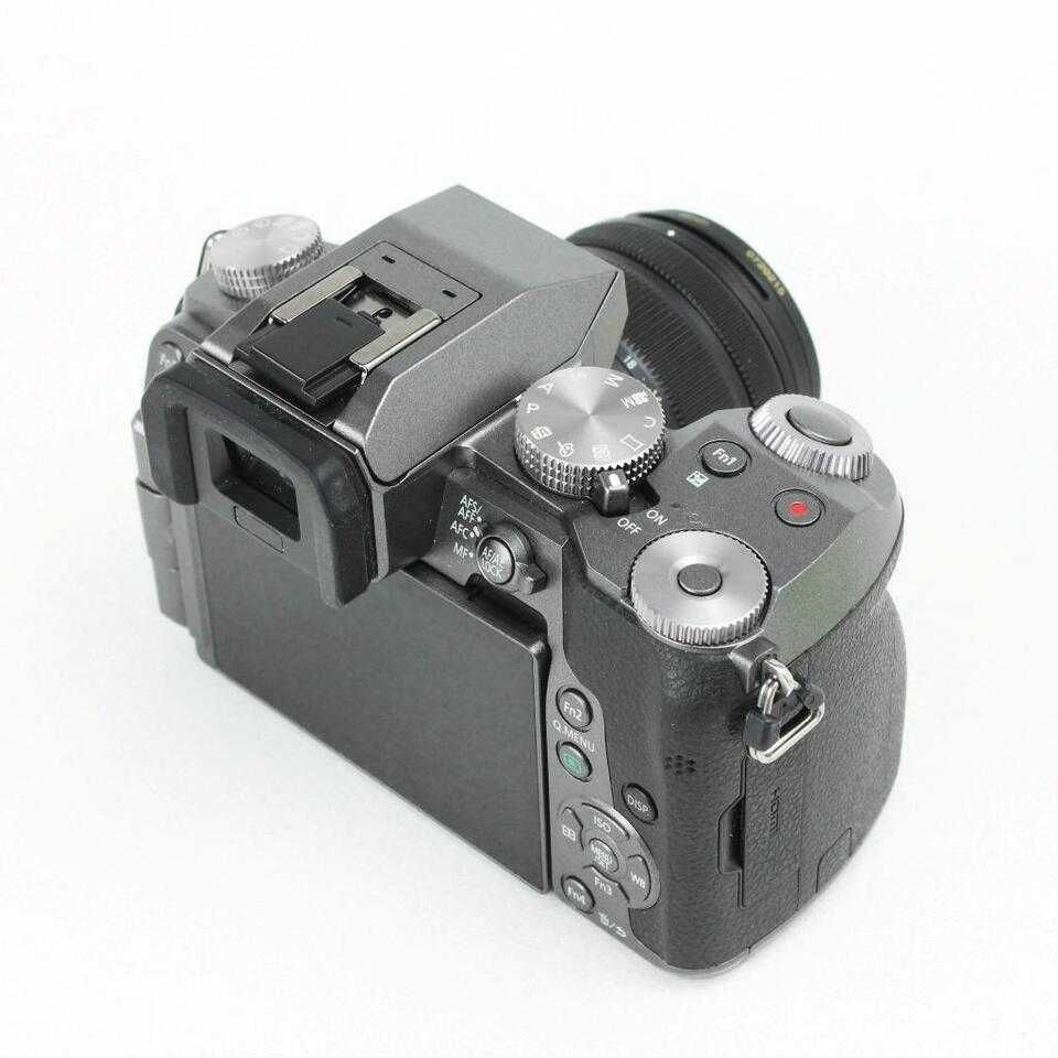Panasonic G7 в комплекте. 14/4211. Вспышка, сумка, флэшка.