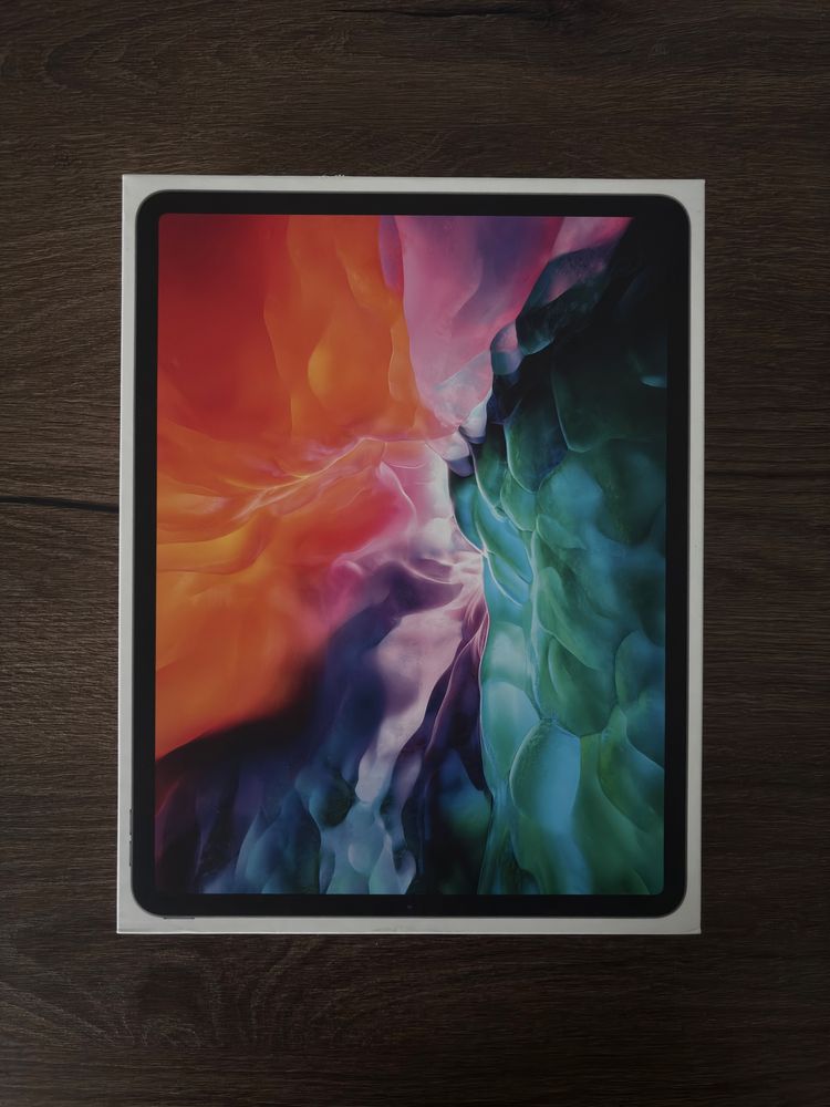 СРОЧНО iPad PRO 2020, 12.9, 128 gb есть apple pencil и folio