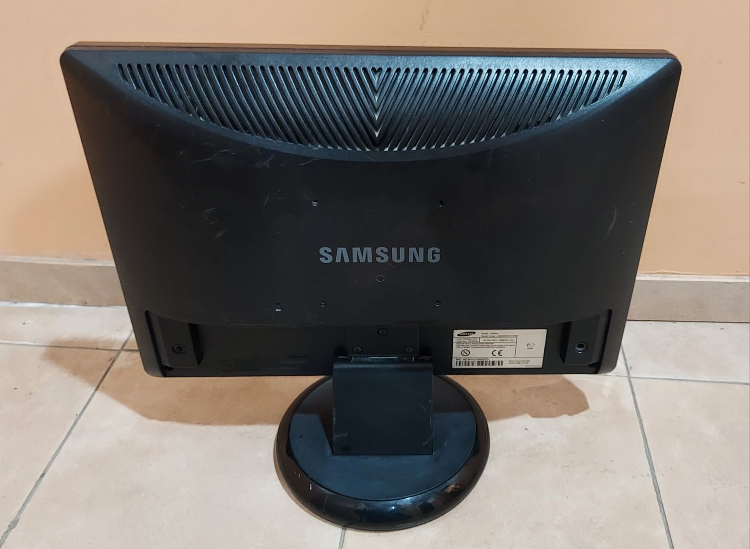 Монитор samsung не включается