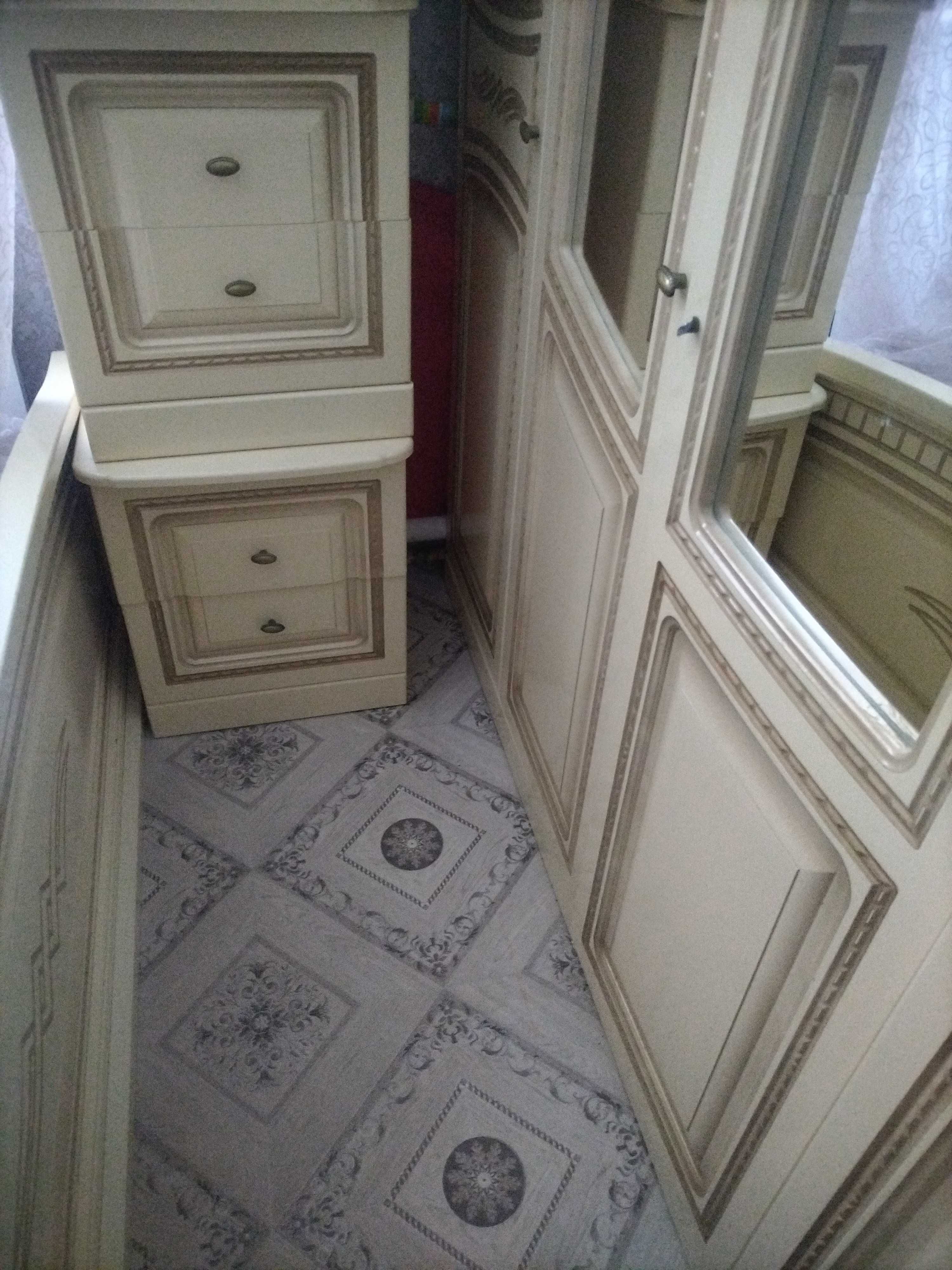 Спальни горнитур