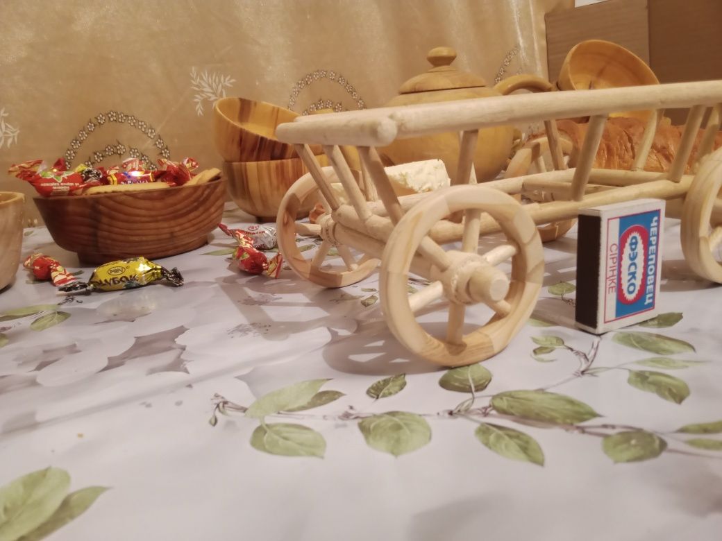 Продам хлебницу  не дорого