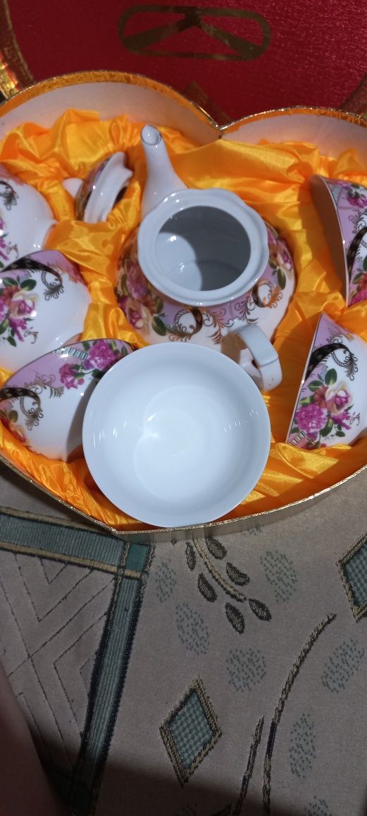 Продам новый сервиз