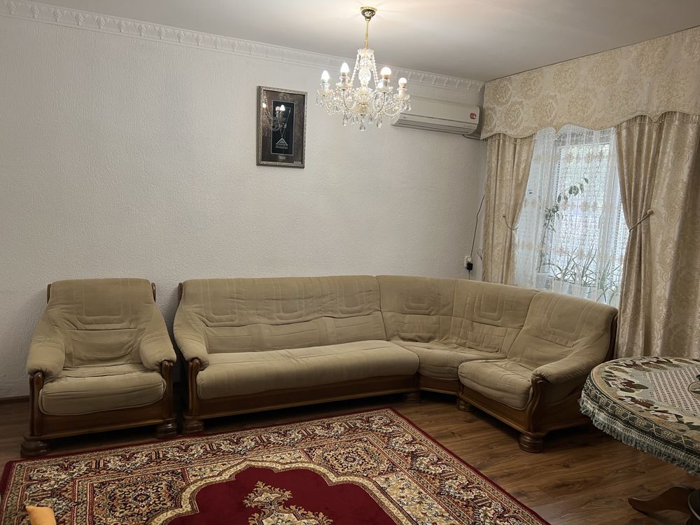 Продается диван с креслом