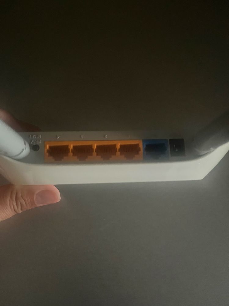 Продам модем TP-link TL-WR840N (RU)