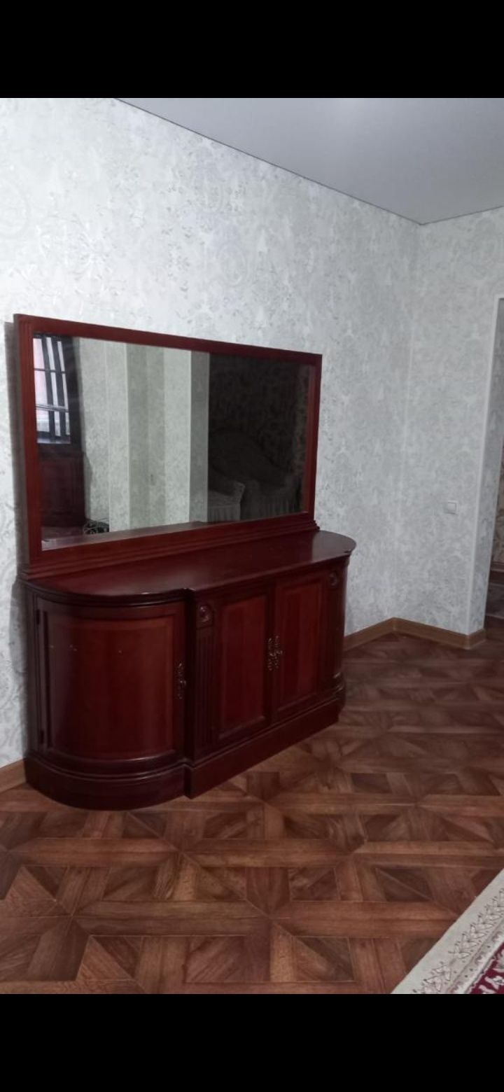 Комод с Зеркалом