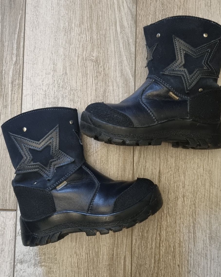 Продам детские зимние сапожки
