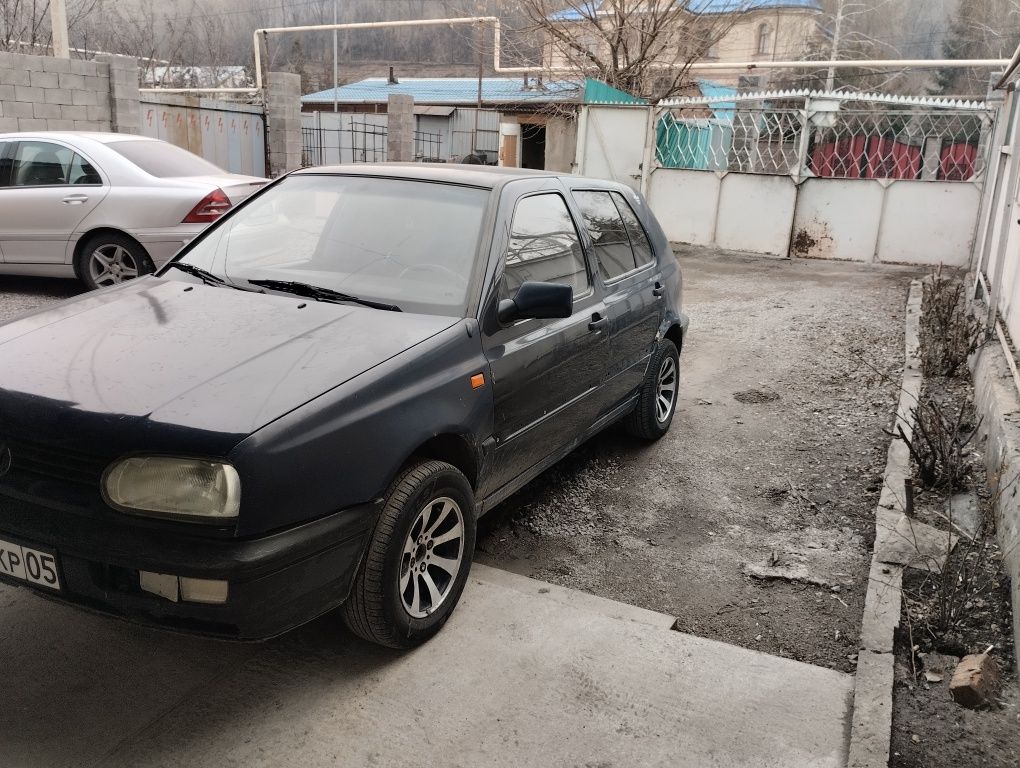 Продам автомашину golf 3
