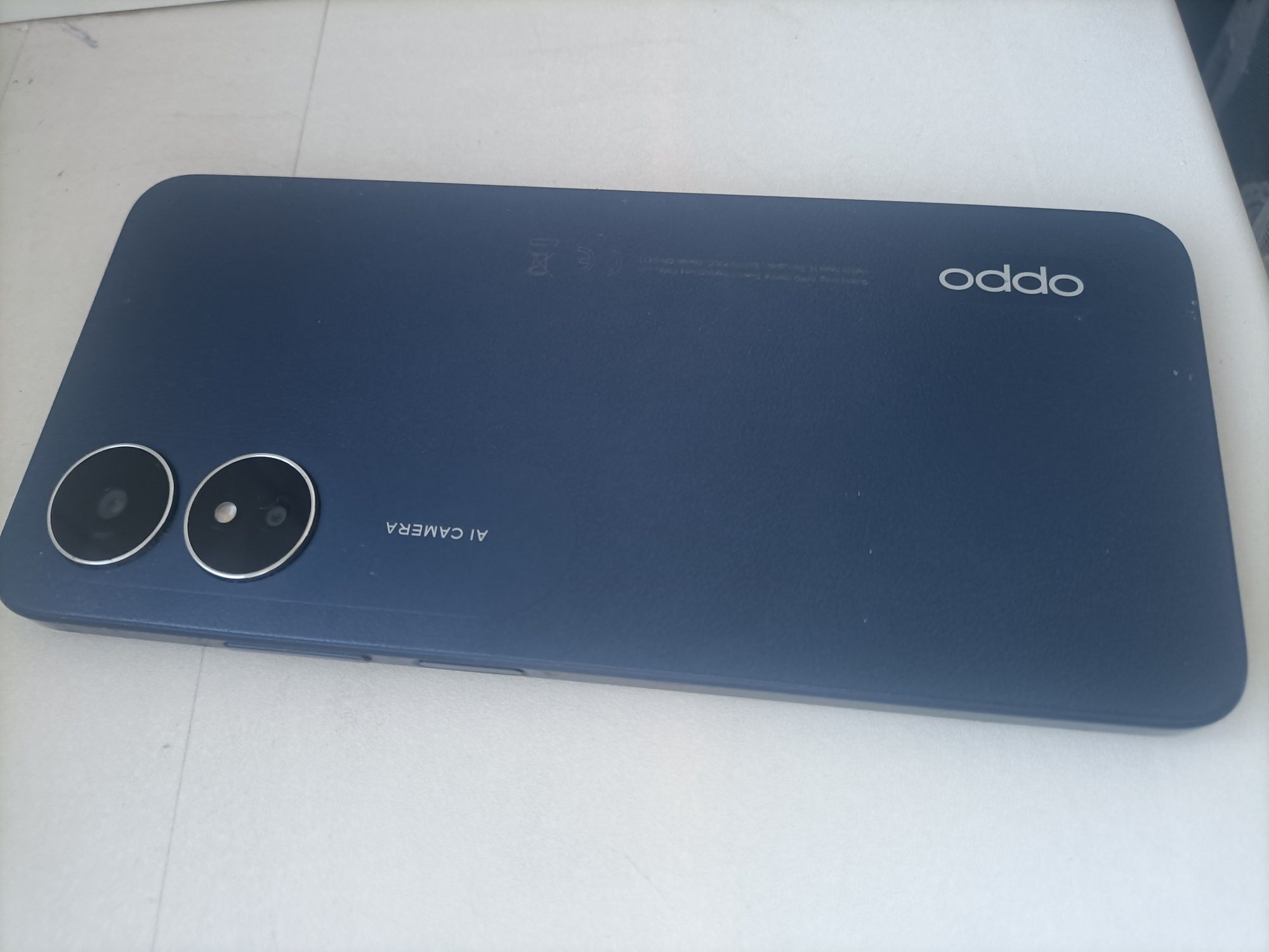 Продам oppo A17.