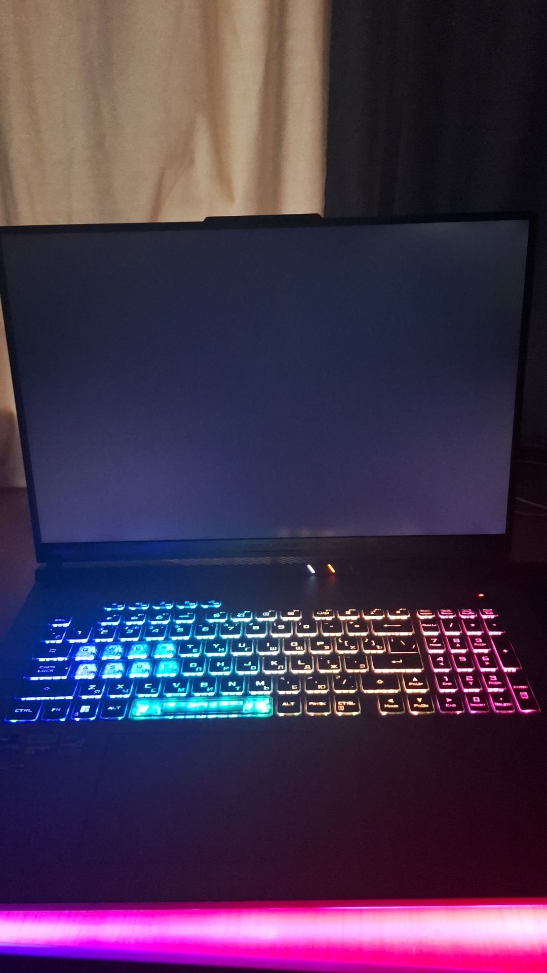 Срочно продам Asus Rog Strix G18