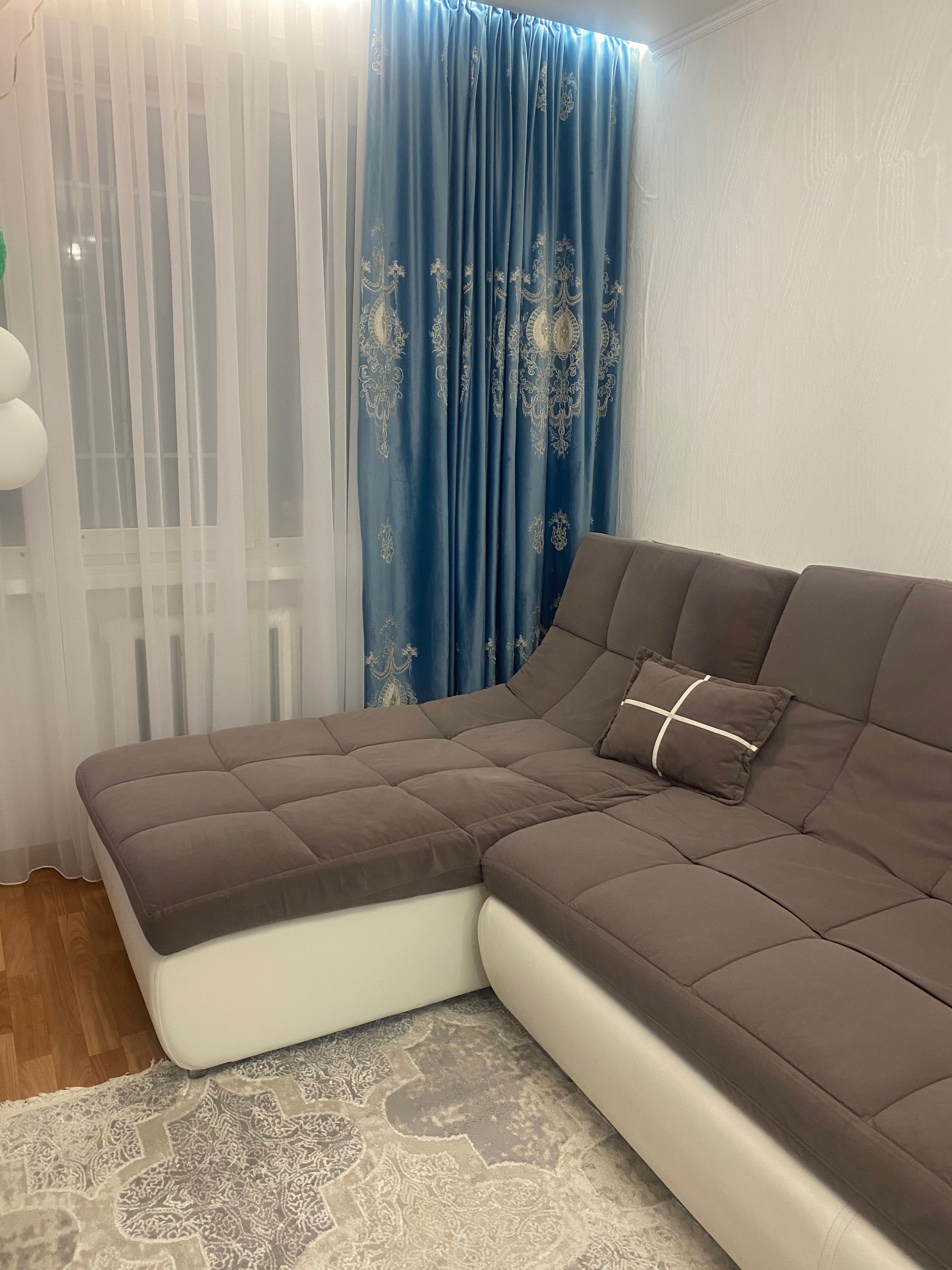 Продам мягкую мебель (Диван, кресло, островок)
