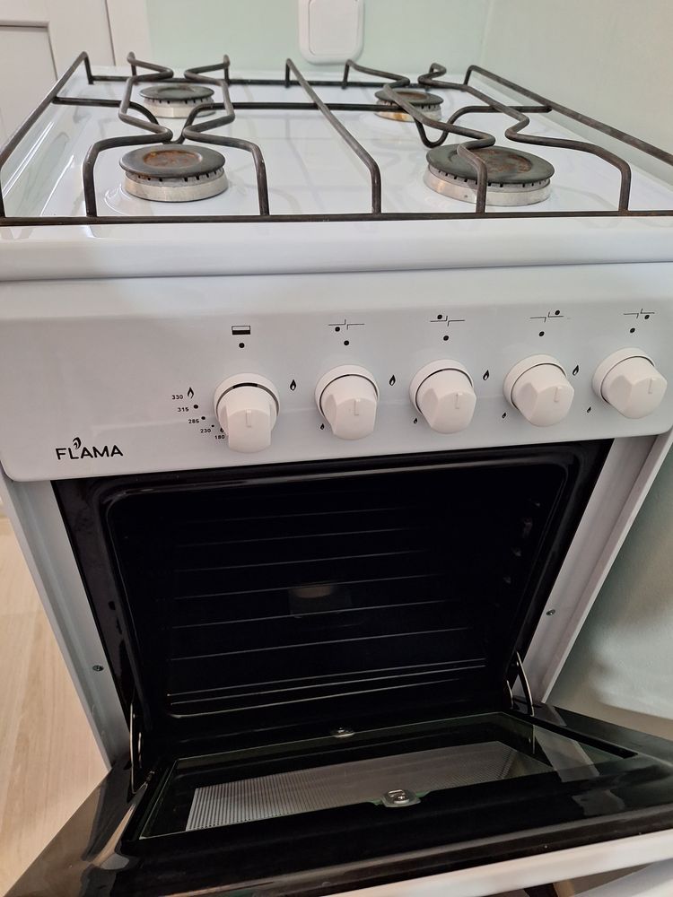 Кухонная плита Flama RG24019-W белый