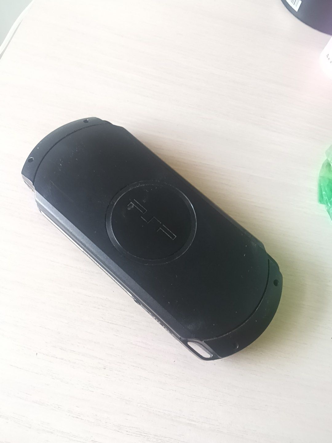 Psp e1008 отдам только в руки
