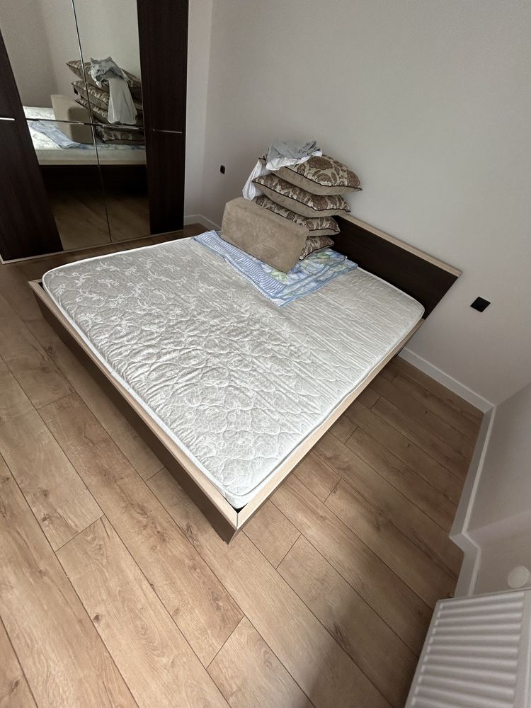Продам матрас б/у. Размер 160/200.