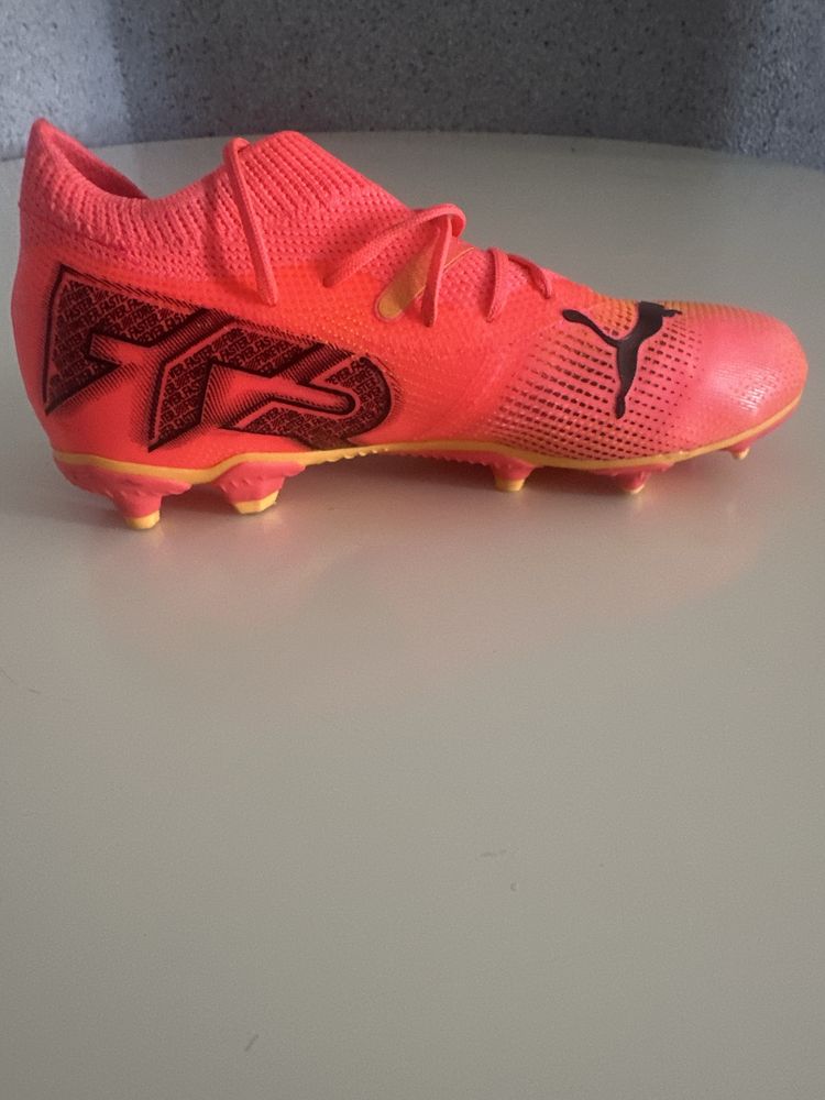 Продаю бутсы Puma Future оригинал