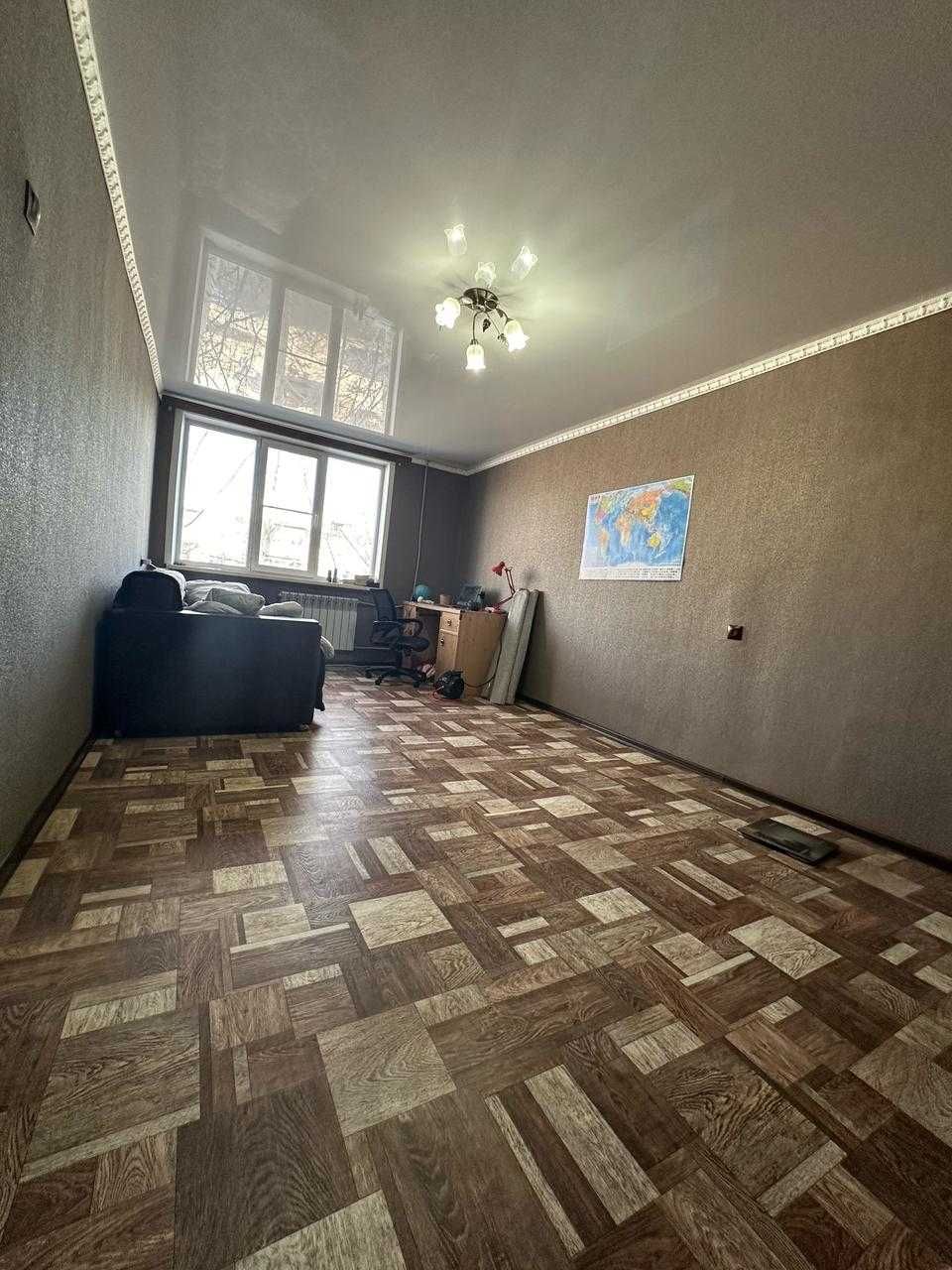 Продам полноценную 1а комнатную квартиру ул.Кунаева 48