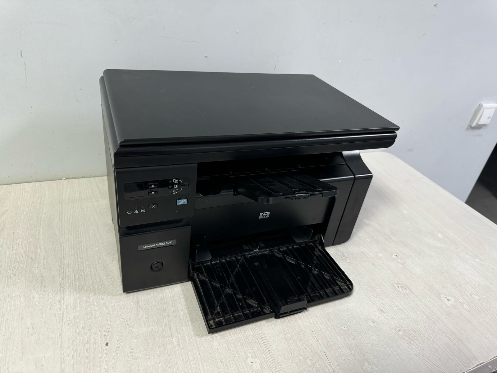 Лазерный принтер 3в1 МФУ HP Laserjet M1132 MFP в хорошем сост-и