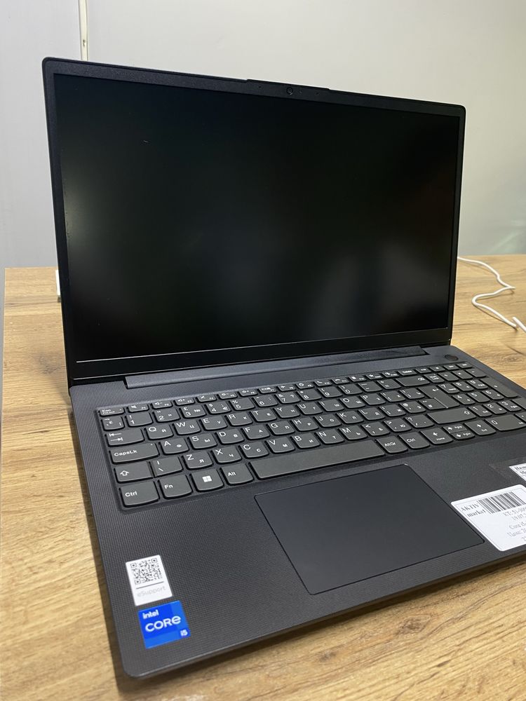 Ноутбук Lenovo Core i5-12