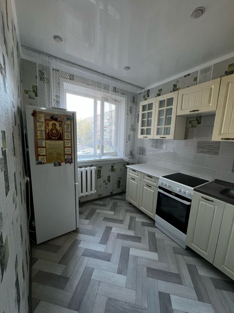 Продается 1-комн (7-37, 2 эт)
