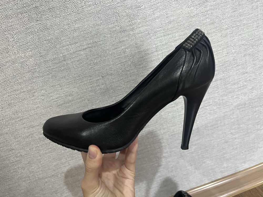 продам кожанные туфли