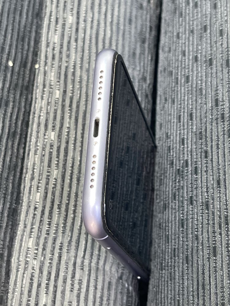 iPhone 11 одна хозяйка