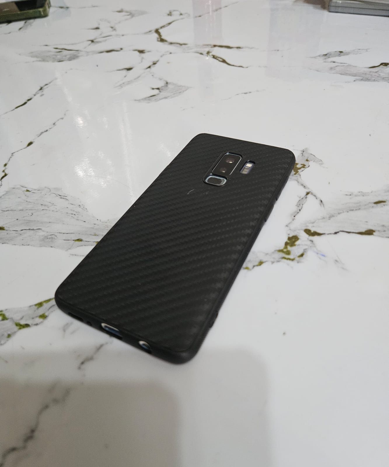 Samsung Galaxy s9+ без выгораний,новый акумулятор. В отличном качестве
