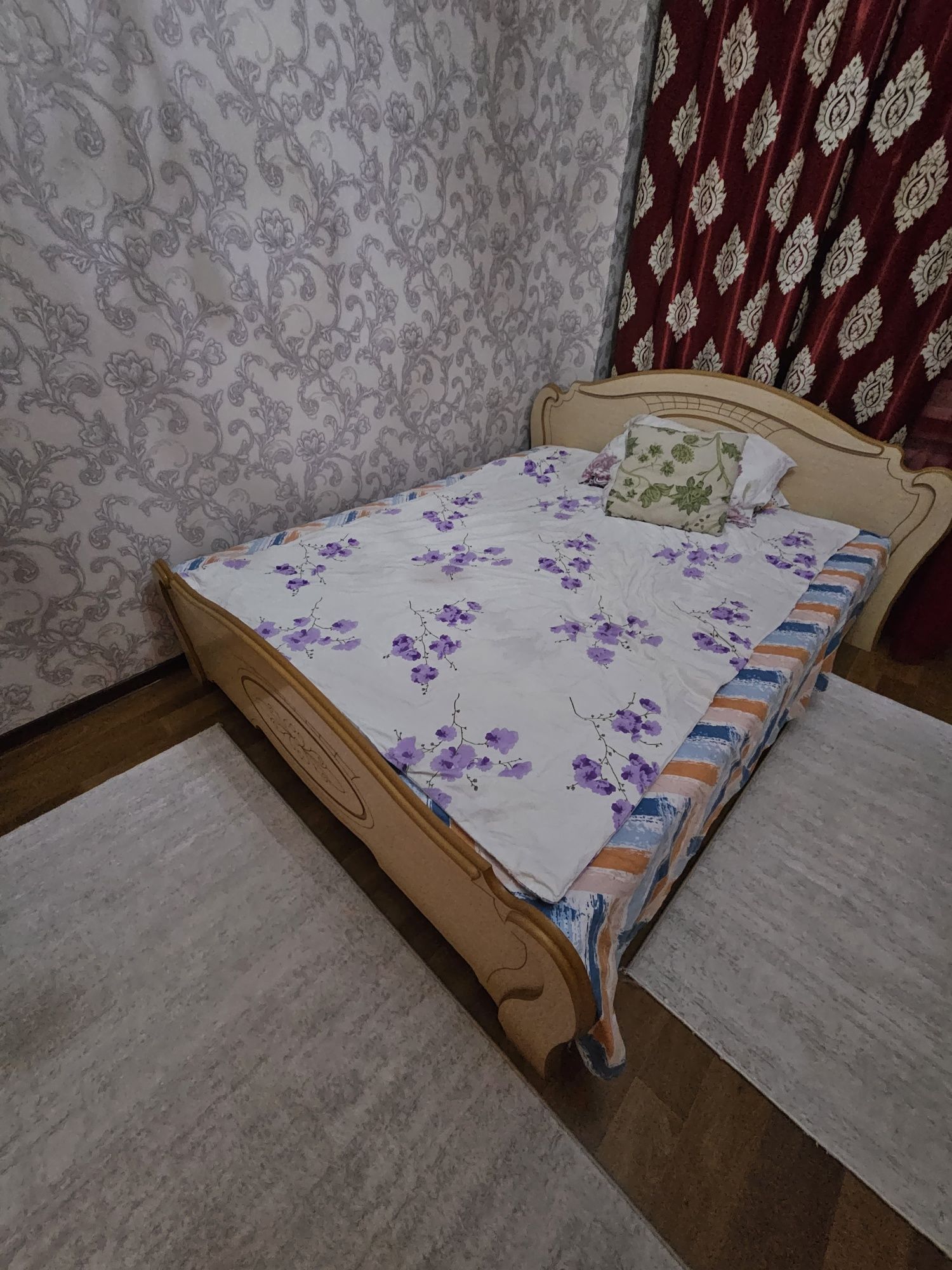 Спальный гарнитур
